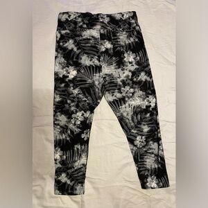 Girl’s Leggings - No Boundaries - Size Large (11-13)